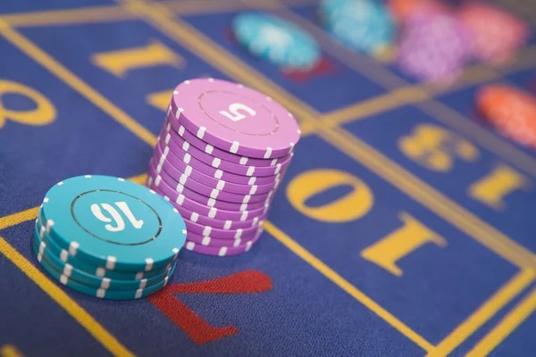 lampiontoto mobile app live casino tables with multi-camera studio feed